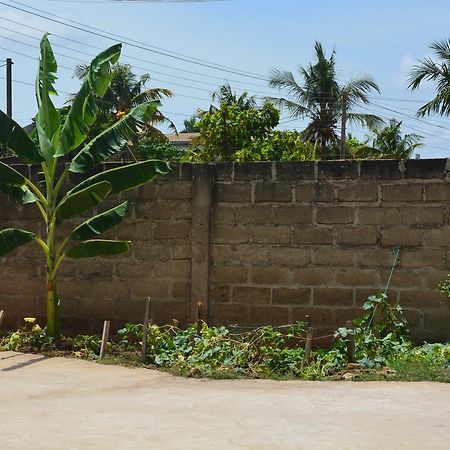 The Accra Backpackers Hostel 외부 사진
