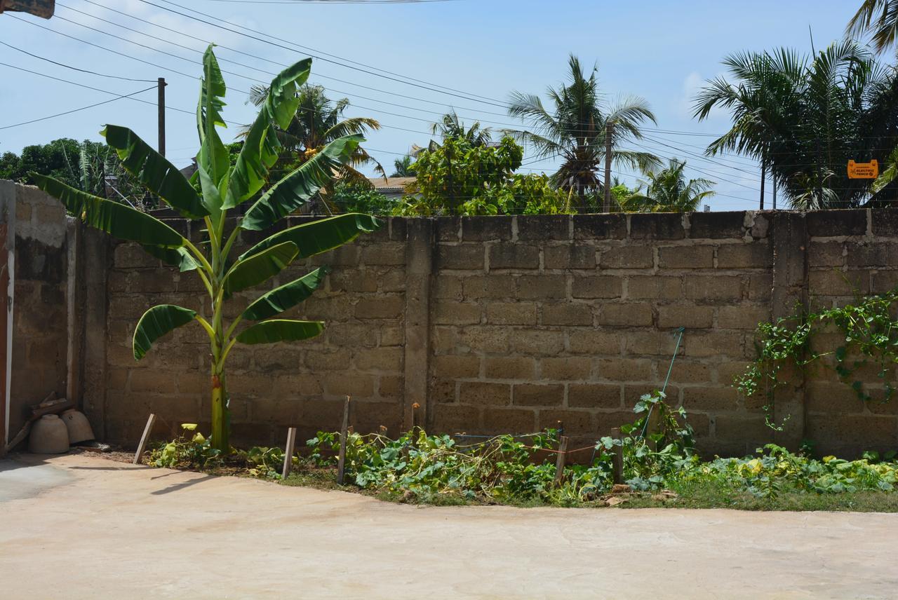 The Accra Backpackers Hostel 외부 사진