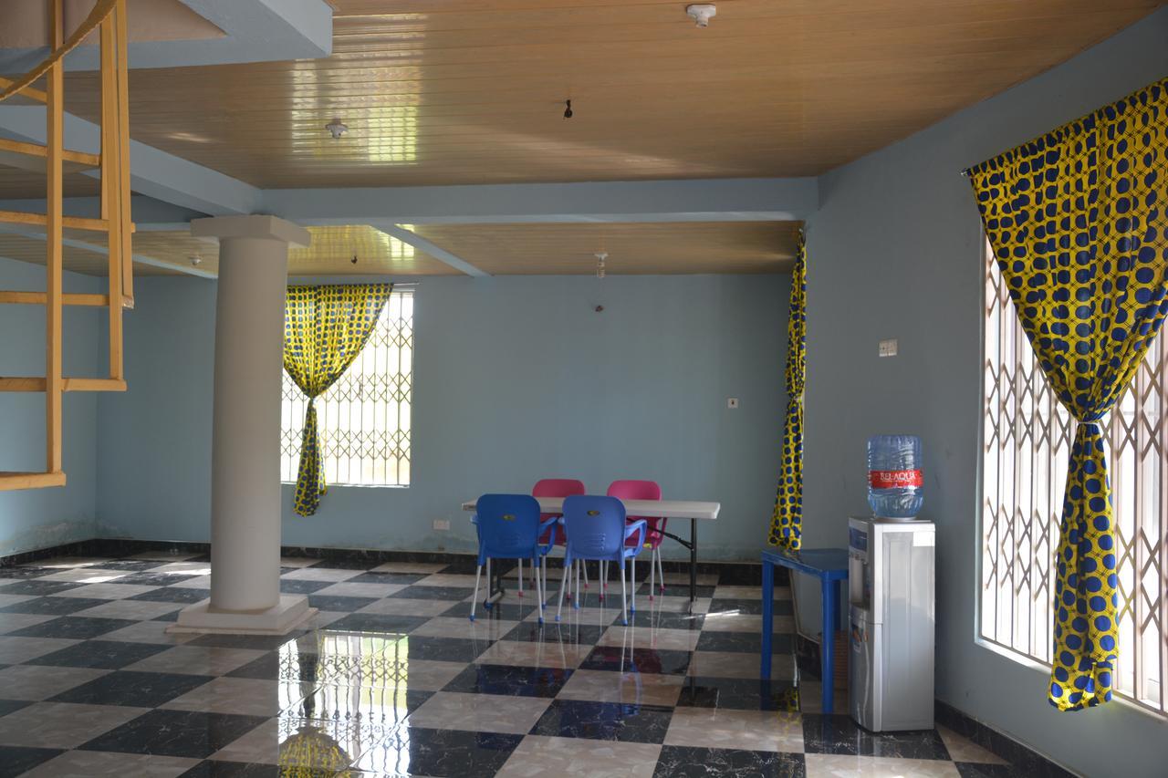 The Accra Backpackers Hostel 외부 사진