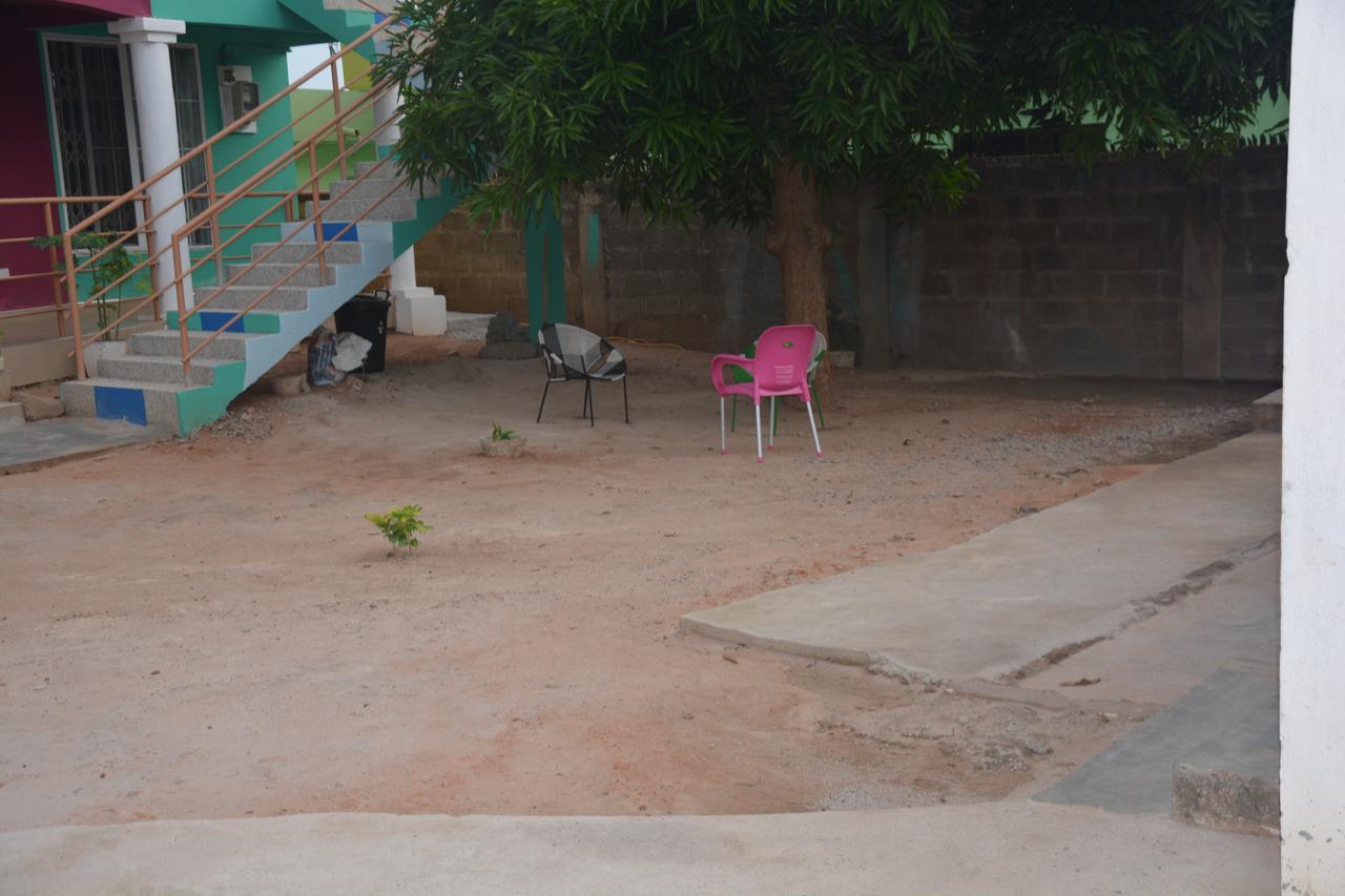 The Accra Backpackers Hostel 외부 사진